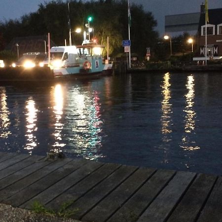 B&Bslapenopeeneiland Kaag Bagian luar foto