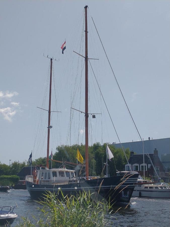 B&Bslapenopeeneiland Kaag Bagian luar foto