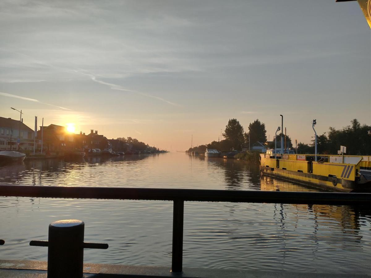 B&Bslapenopeeneiland Kaag Bagian luar foto