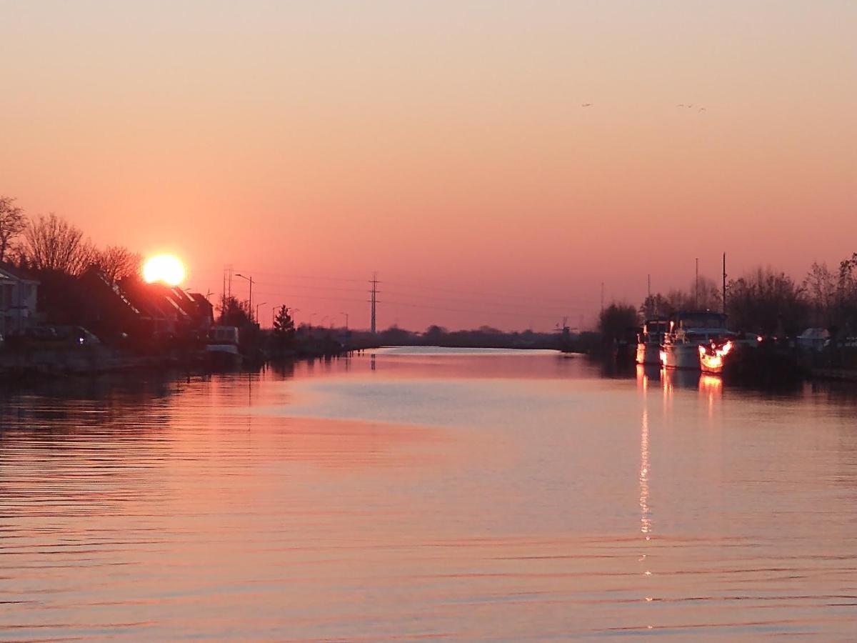 B&Bslapenopeeneiland Kaag Bagian luar foto