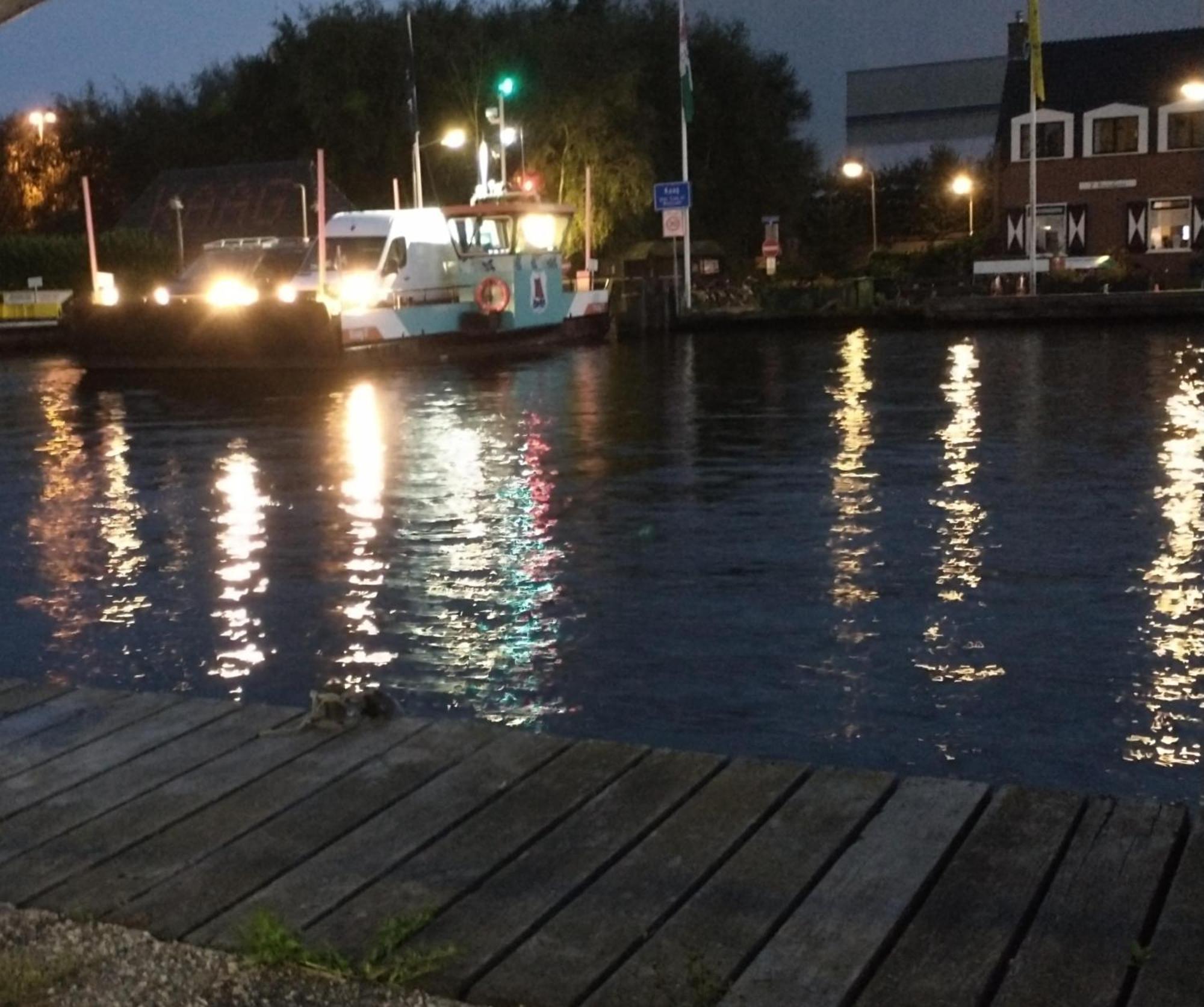 B&Bslapenopeeneiland Kaag Bagian luar foto